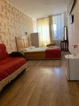 Отель Hotel Funnytime Бухарест Большой двухместный номер с 1 кроватью-4